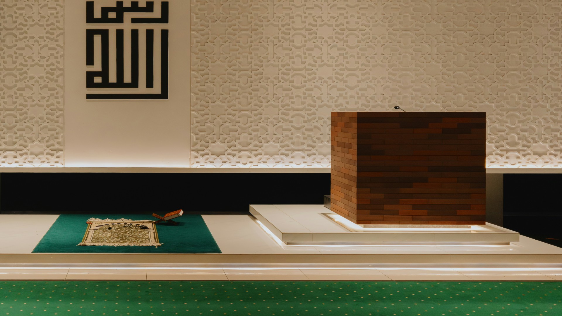 A Masjid Volunteer Learned to Serve Without Burning Out