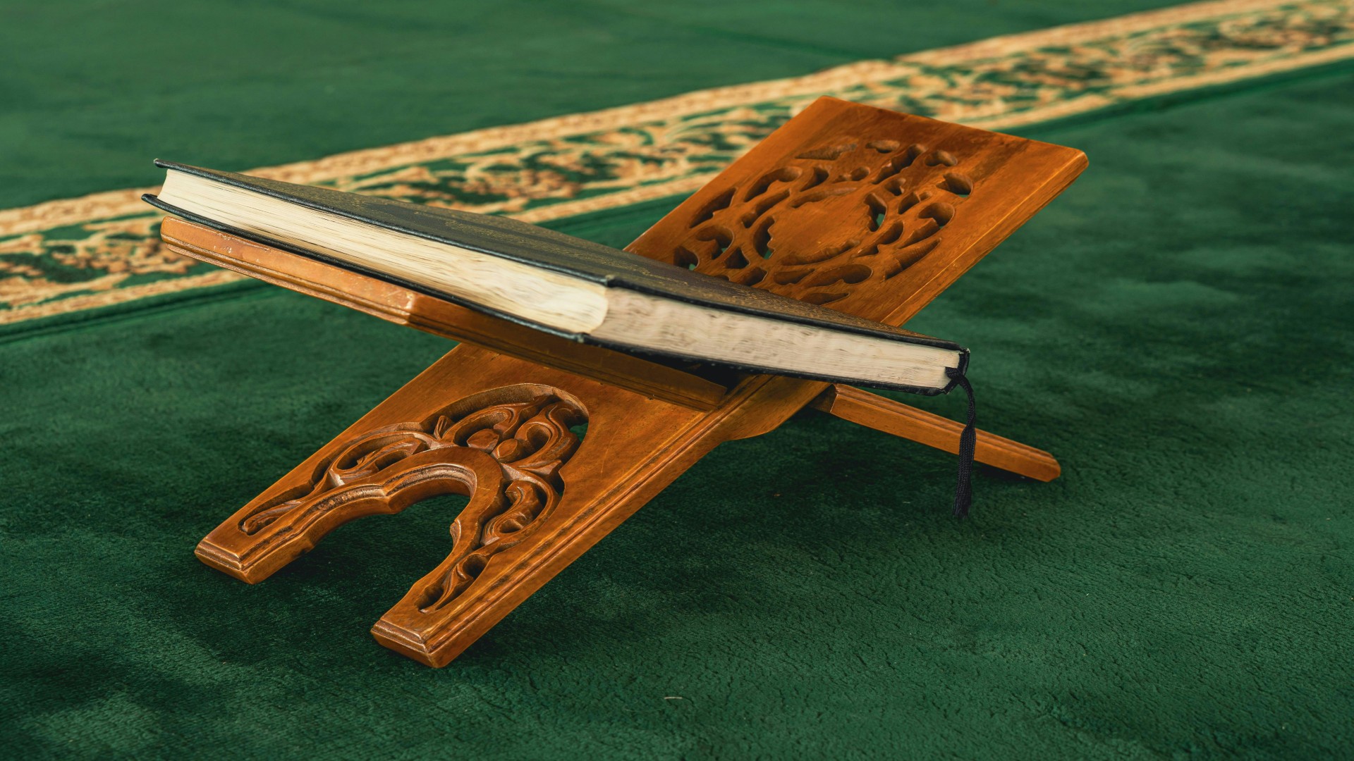 Why Tiny Heritage Habits Matter in Fast-Moving Cities